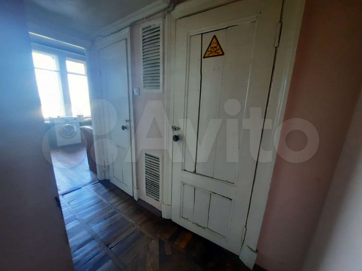 Комната 21 м² в 4-к., 8/12 эт.