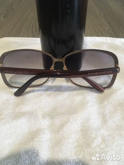 Солнцезащитные очки