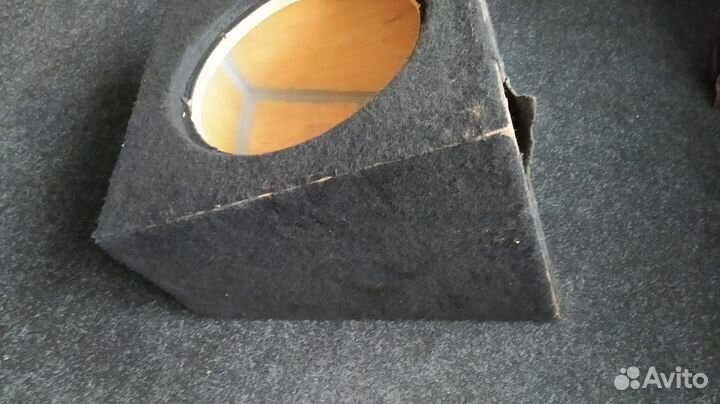 Коробка для сабвуфера