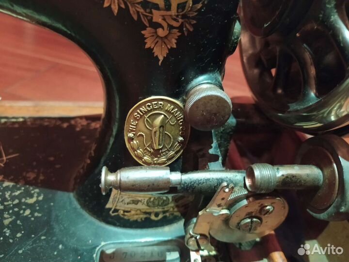 Продам швейную машинку Singer в рабочем состоянии