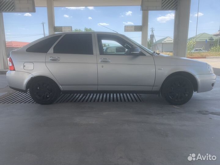 LADA Priora 1.6 МТ, 2012, битый, 300 000 км