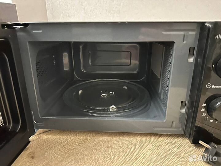 Микроволновка новая Monsher