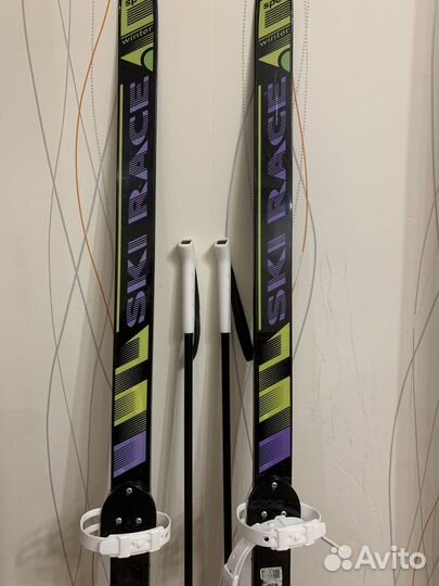 Беговые лыжи с палками