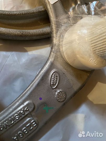 Рычаги верхние левый и правый Range Rover Sport