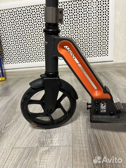 Самокат взрослый reaction