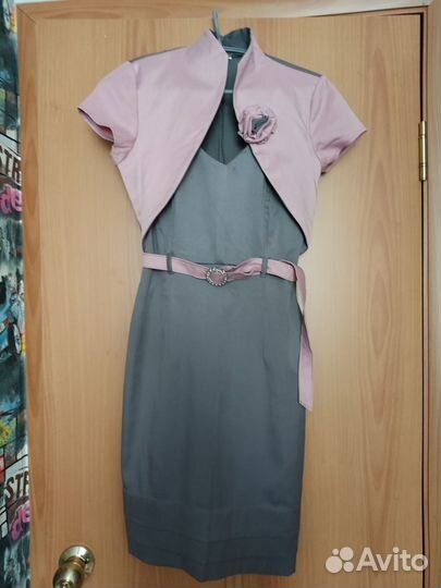 Платье с коротким рукавом