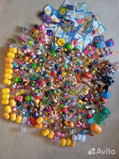 Коробка Игрушек из Шоколадного Яйца киндер сюрприз