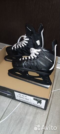 Коньки хоккейные