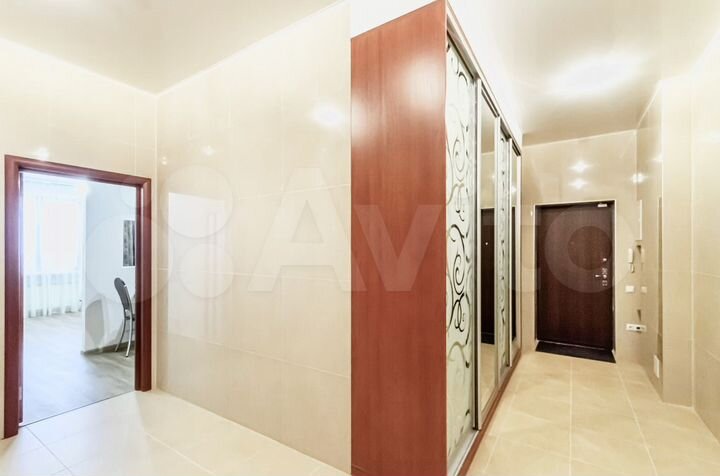 2-к. квартира, 90 м², 7/18 эт.