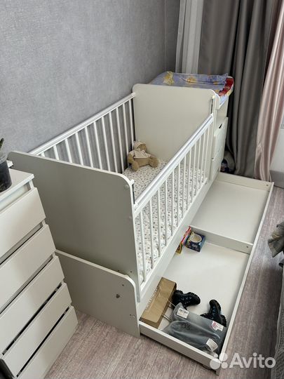 Кровать- трансформер с пеленальным столиком