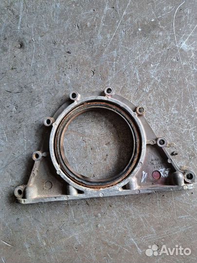 Крышка двигателя BMW E65 E66