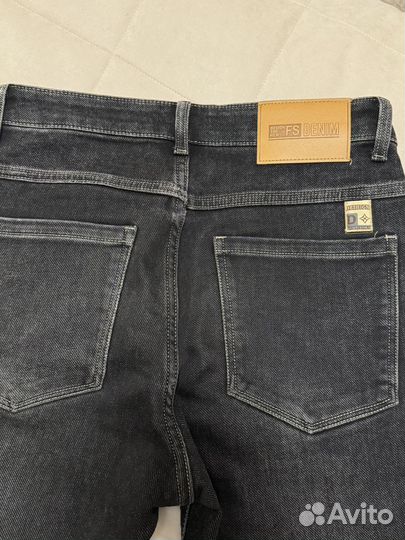 Джинсы мужские