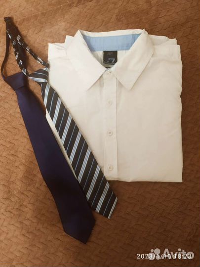 Рубашка белая и галстуки р. 146-152
