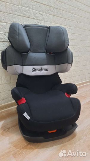 Автомобильное кресло