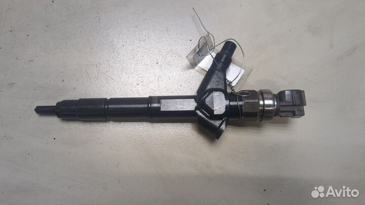 Форсунка топливная Nissan Almera N16, 2003