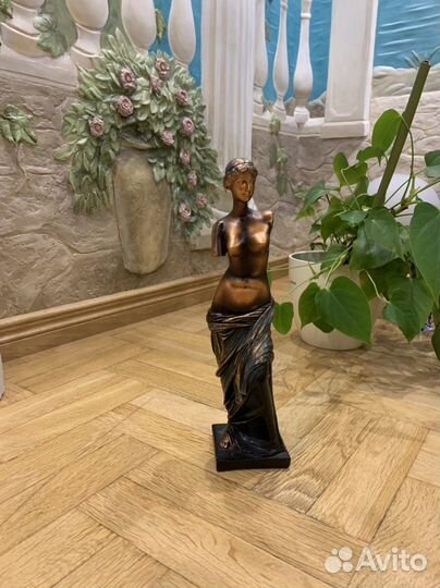 Статуэтка гипс