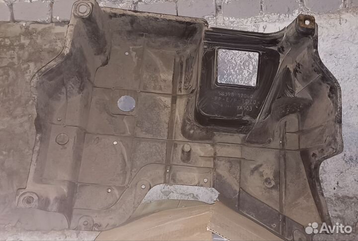 Защита днища кузова Toyota Corolla E150