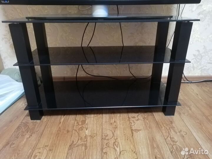 Стеклянная тумба