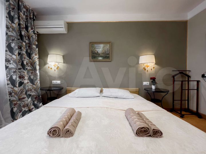 3-к. квартира, 80 м², 1/9 эт.