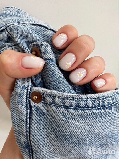 Маникюр педикюр