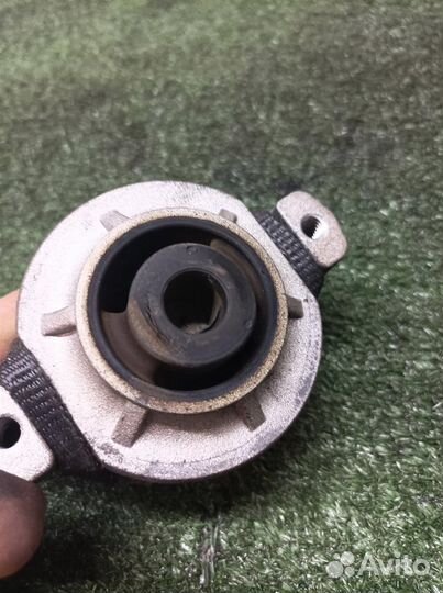 Опора кпп задняя Audi Audi A8 4E 2002-2007