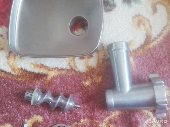 Мясорубка электрическая Redmond