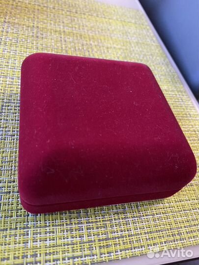 Талисманы Олимпиады Сочи 2014 в футляре