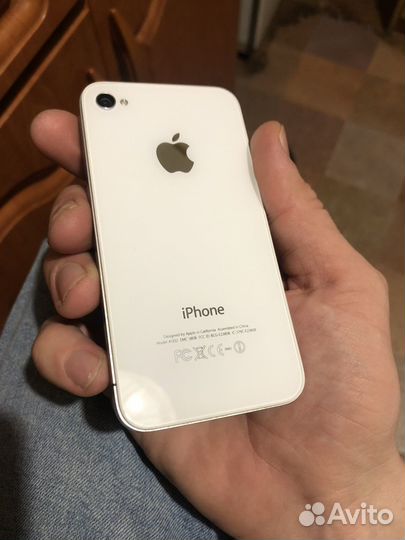 iPhone 4, 8 ГБ