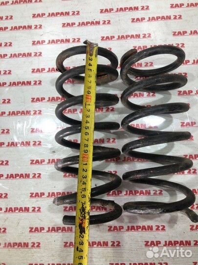 Пружина подвески задняя Toyota Town Ace Noah SR50