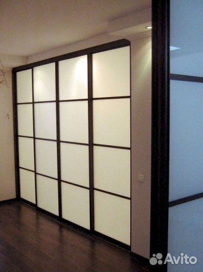 Двери купе для зонирования пространства