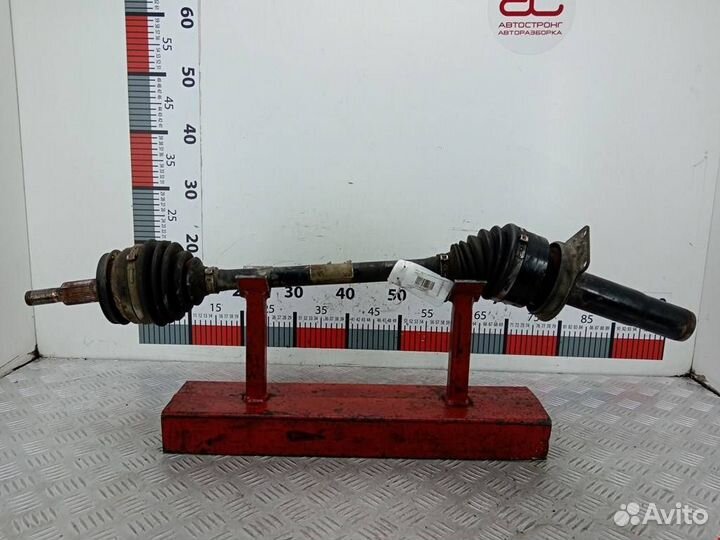 Полуось передняя правая Volkswagen Transporter T5