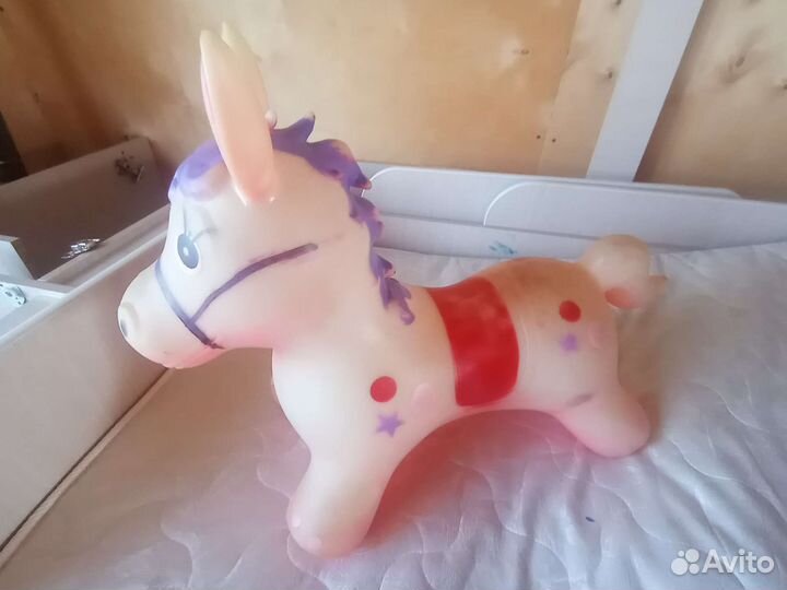 Лошадь прыгунки