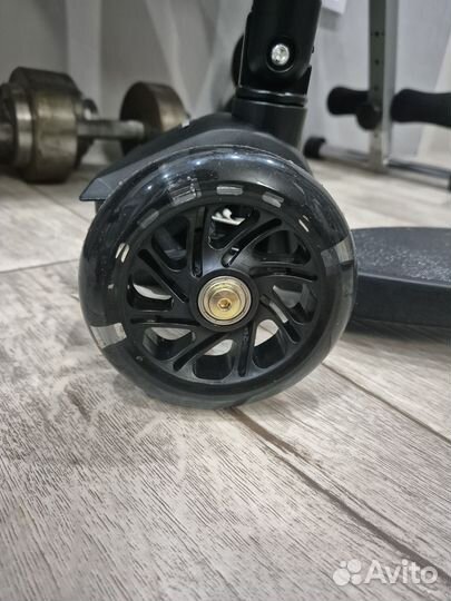 Самокат детский трехколесный новый