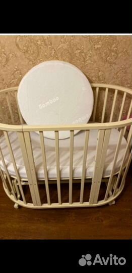 Детская кроватка люлька с маятником