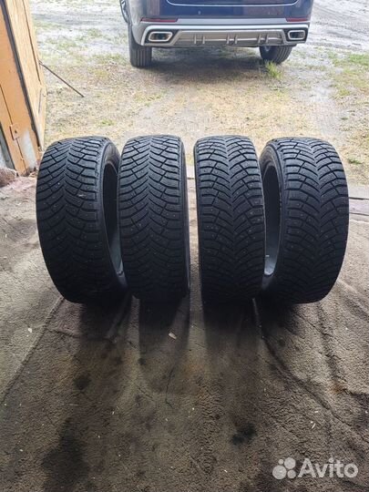 Michelin X-Ice North 4 215/55 R17 98T