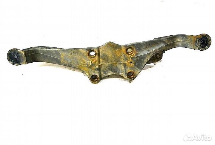 Кронштейн пневмобаллона ведущего моста, правый mer