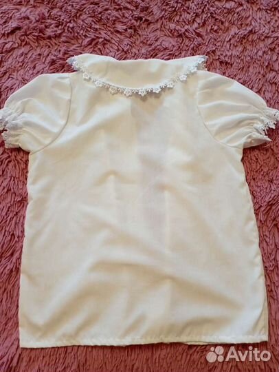 Блузка белая