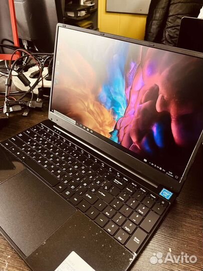 Ноутбук новый для работы