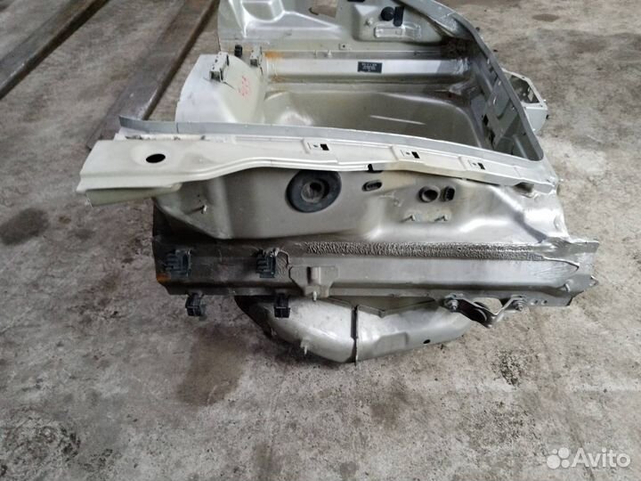 Рамка радиатора Porsche Boxster 986 M9623 (2.7)