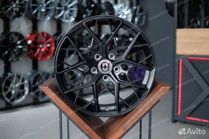 Литой диск HRE R18 5x114.3