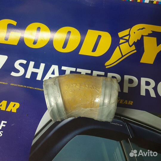 Соединитель Komatsu 6127-11-4320