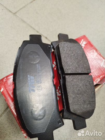 Колодки тормозные перед к-т Toyota Avensis