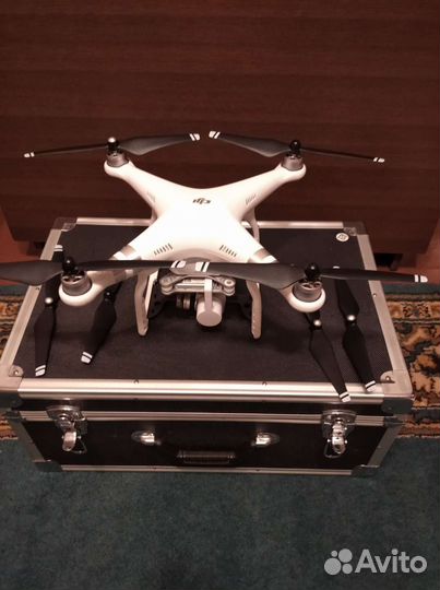 Квадрокоптер Phantom 3 Advanced