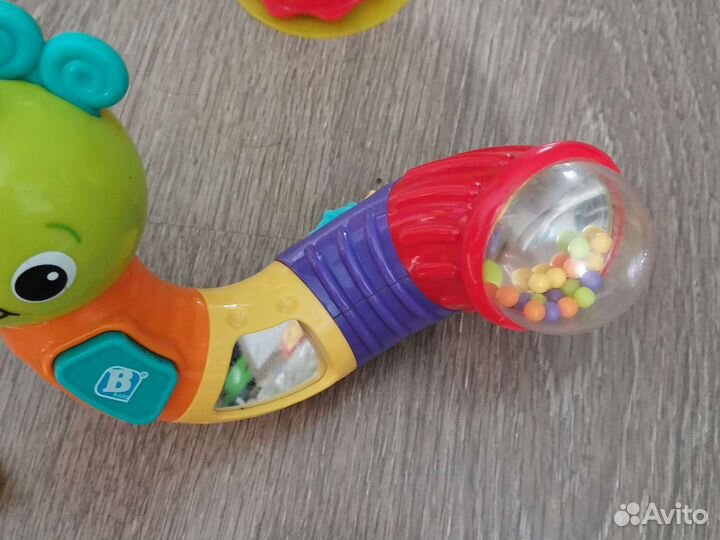 Погремушка гусеница-развивающие игрушки