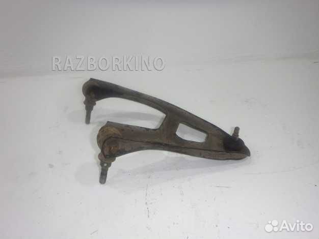 Рычаг задний верхний правый