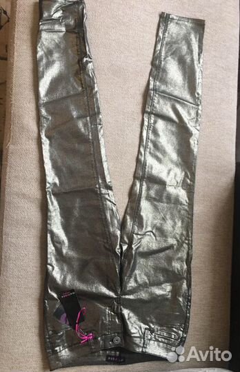 Джинсы женские
