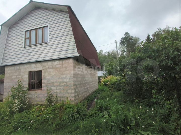 Дом 80 м² на участке 8 сот.