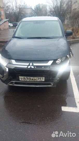 Mitsubishi outlander 3