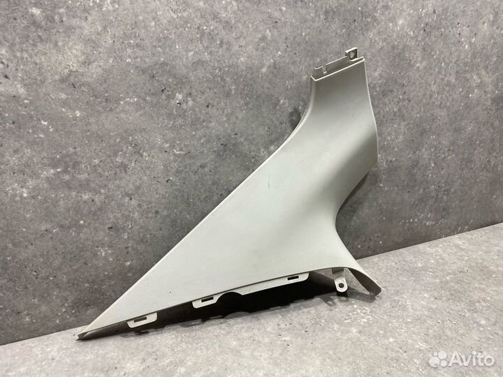 Обшивка стойки задняя левая верхняя Skoda Octavia