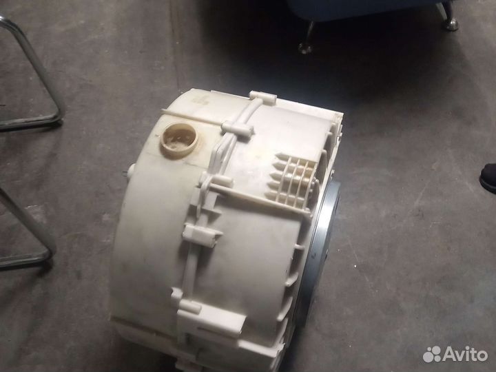 Бак стиральной машины Bosch, Simens